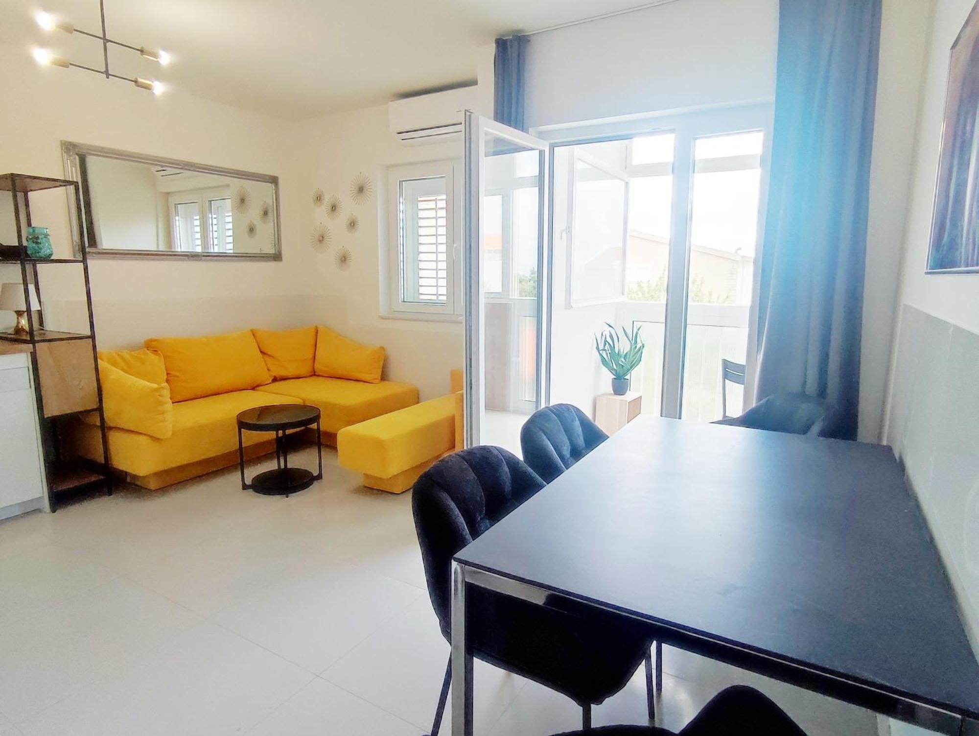 Apartman Rose, Close To The